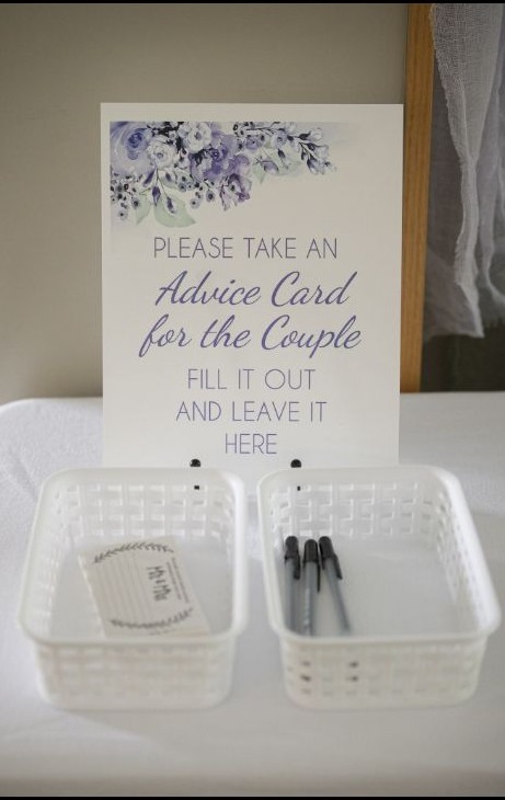 Advice card station for wedding guests